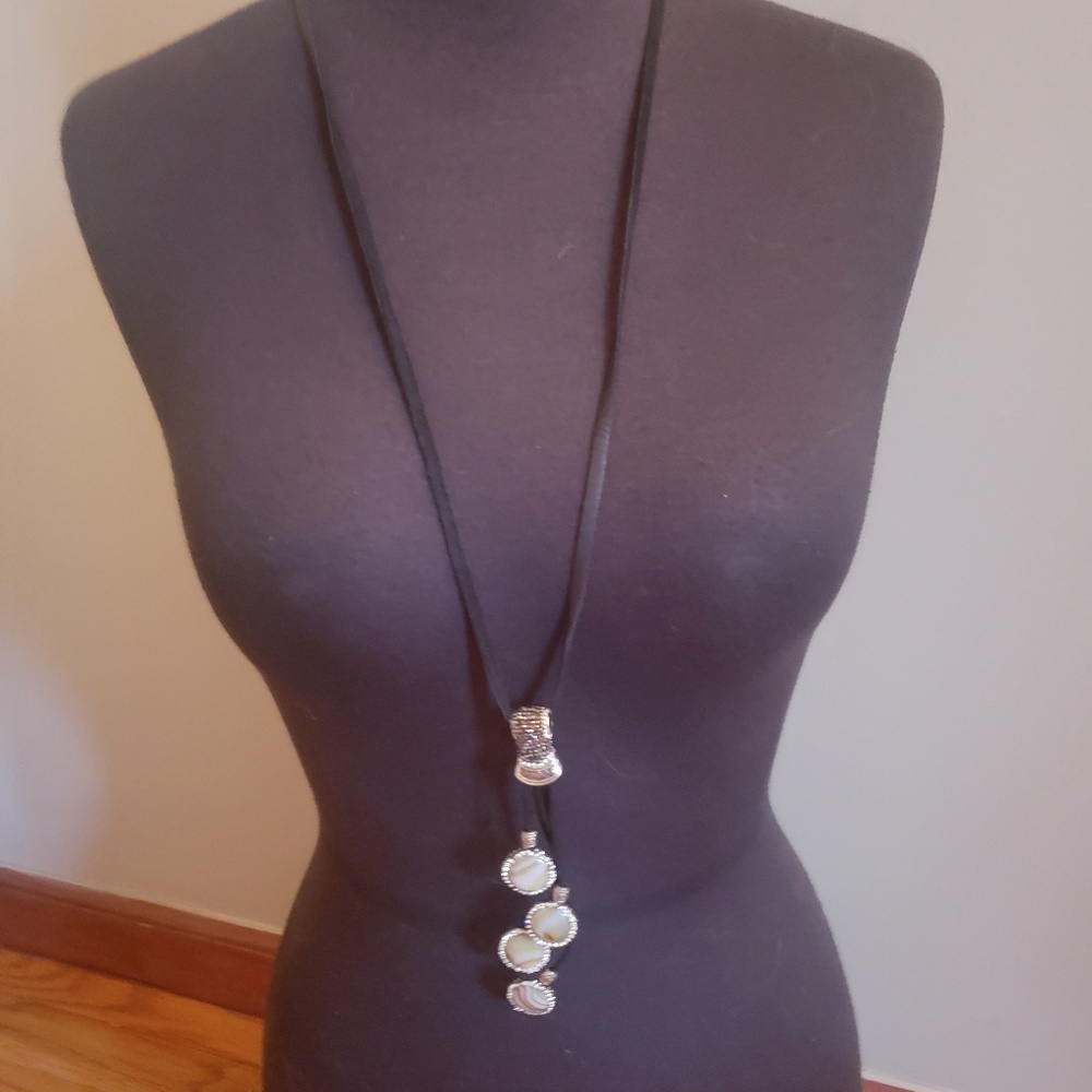 Agate Rhinestone Pendant Necklace